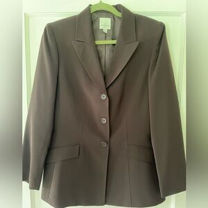 Anne Klein Lined 2-Piece Ladies Suit. Brown. Size 10
